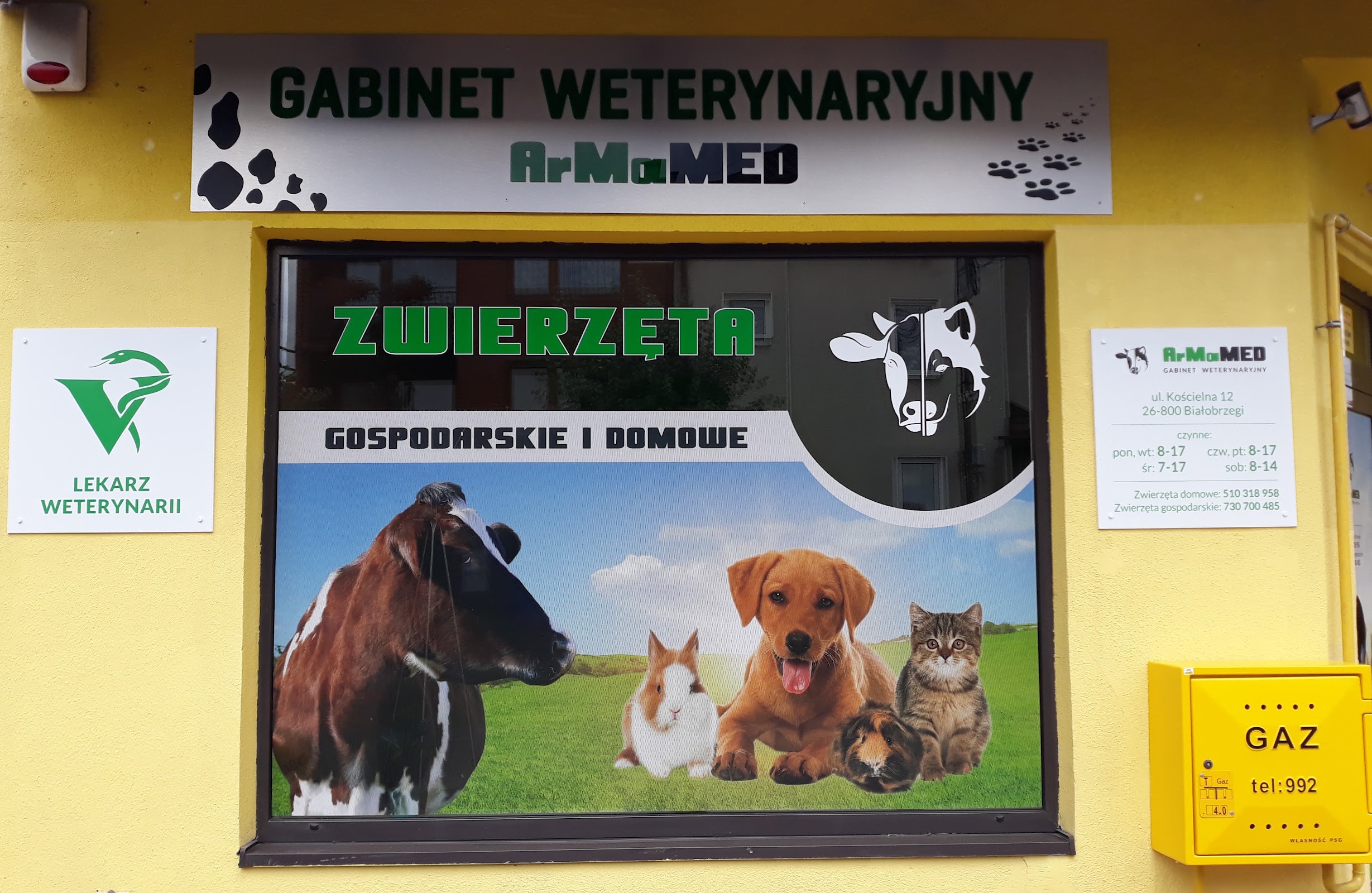 Wejście do Gabinetu Weterynaryjnego ArMaMED przy ulicy Kościelnej 12 w Białobrzegach